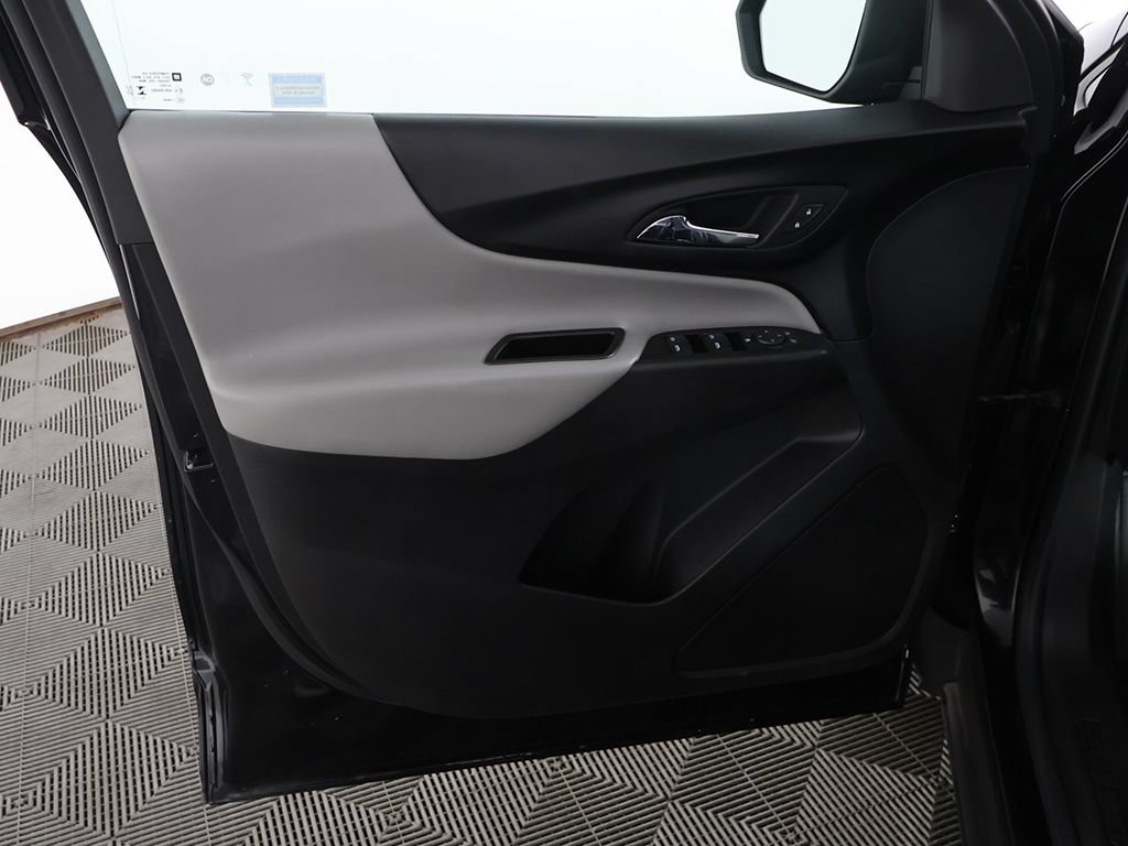 Used 2024 Chevrolet Equinox LS AWD/4WD image 19