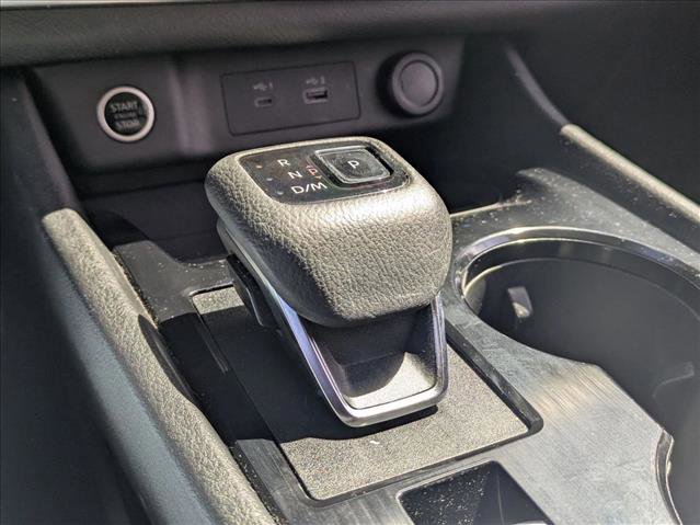 Used 2022 Nissan Rogue S image 16