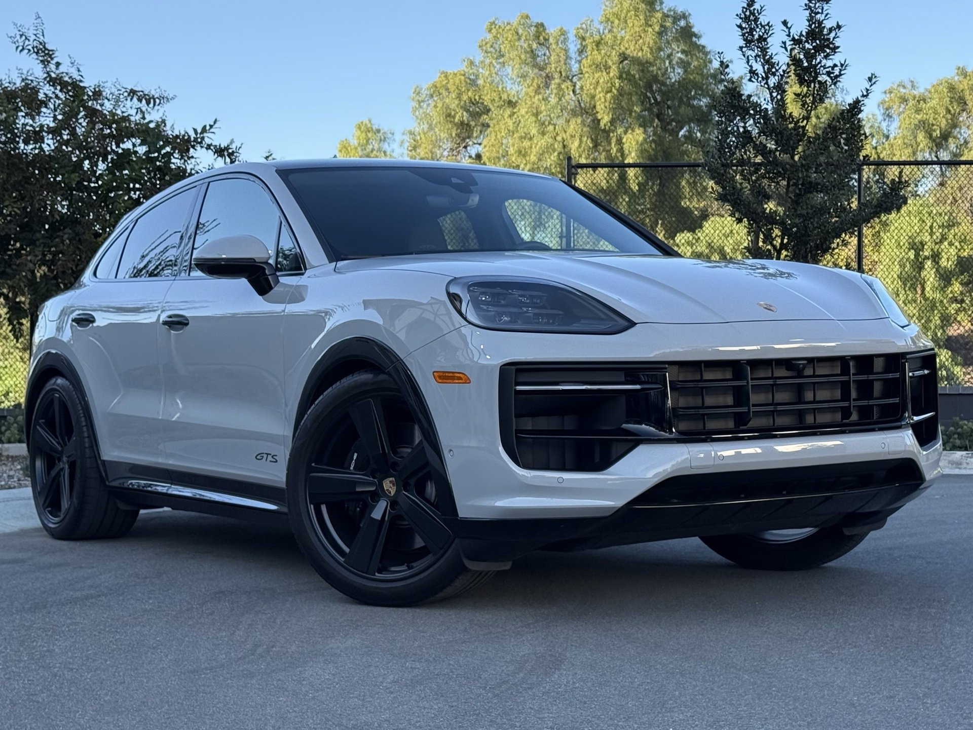 Used 2025 Porsche Cayenne GTS image 9