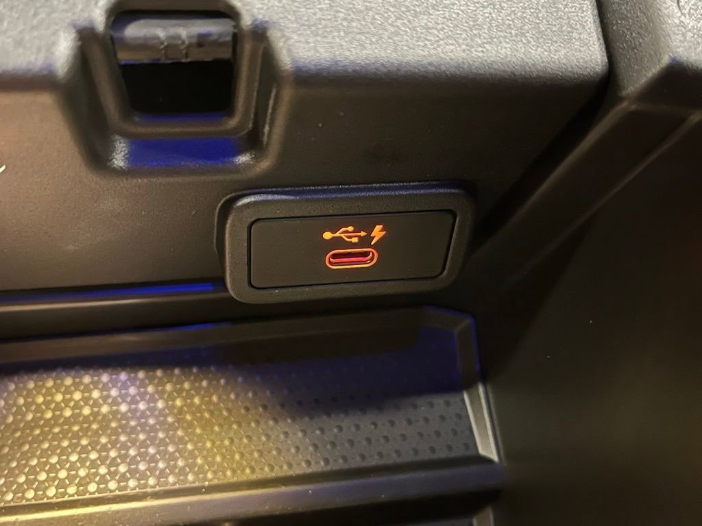 Used 2021 BMW M4 Competition w/ Executive Package image 15