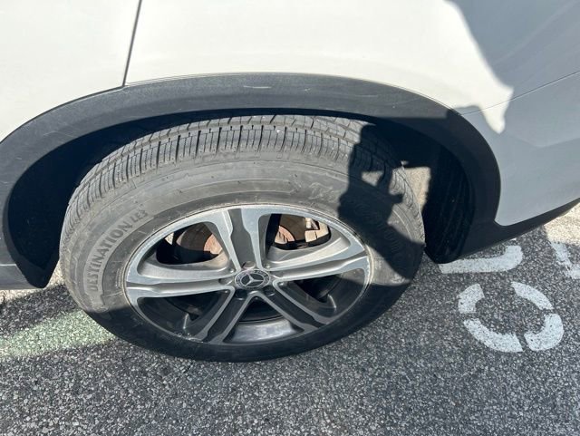 Used 2018 Mercedes-Benz GLC 300 4MATIC image 13