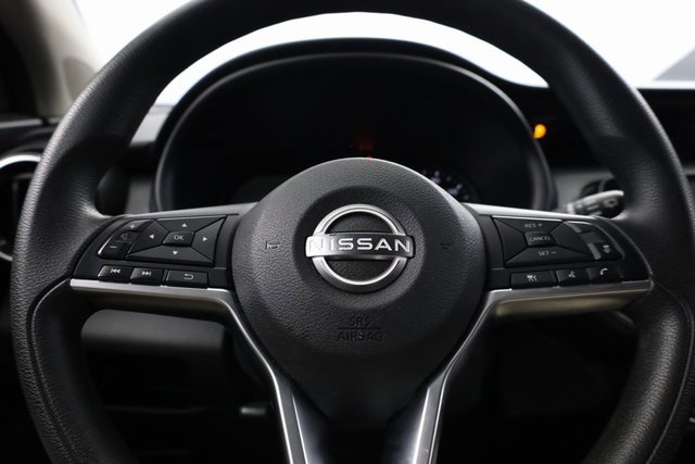 Used 2023 Nissan Kicks SV image 12