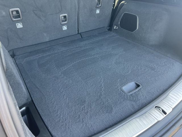 Used 2023 Jeep Grand Cherokee Overland w/ Adv Protech Group III image 19