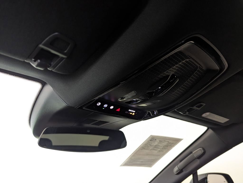 Used 2024 Cadillac Lyriq Sport image 85