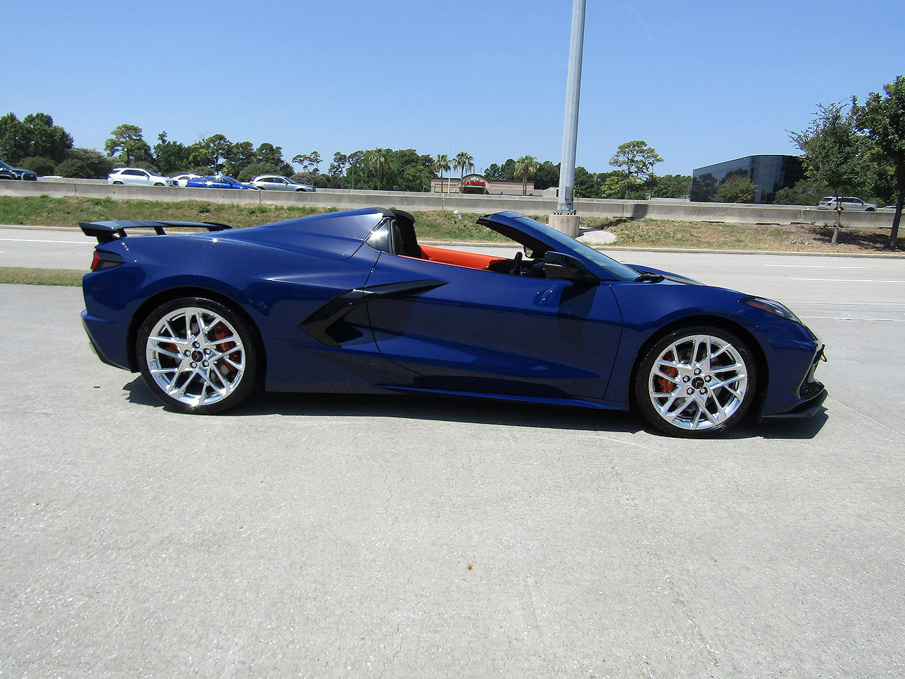 Used 2026 Chevrolet Corvette Stingray Premium Conv w/ Z51 Performance Package RWD image 4