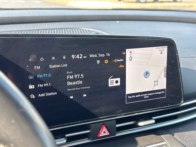Used 2025 Hyundai Elantra SEL FWD image 22