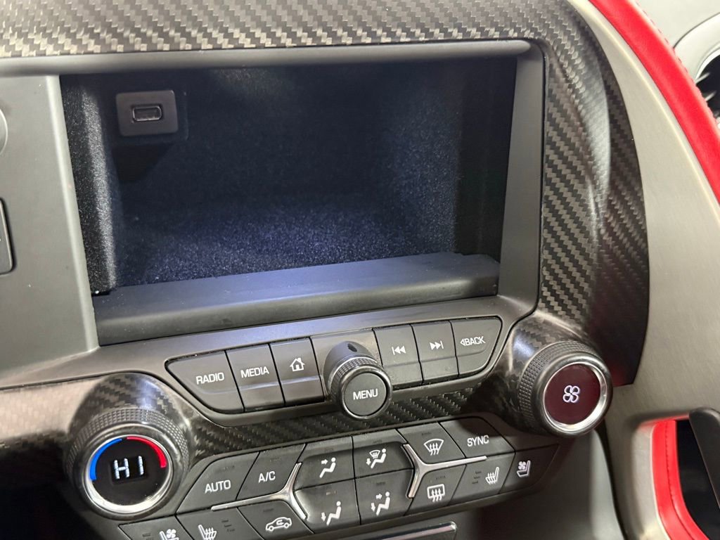 Used 2015 Chevrolet Corvette Z06 w/ 3LZ Preferred Equipment Group image 27