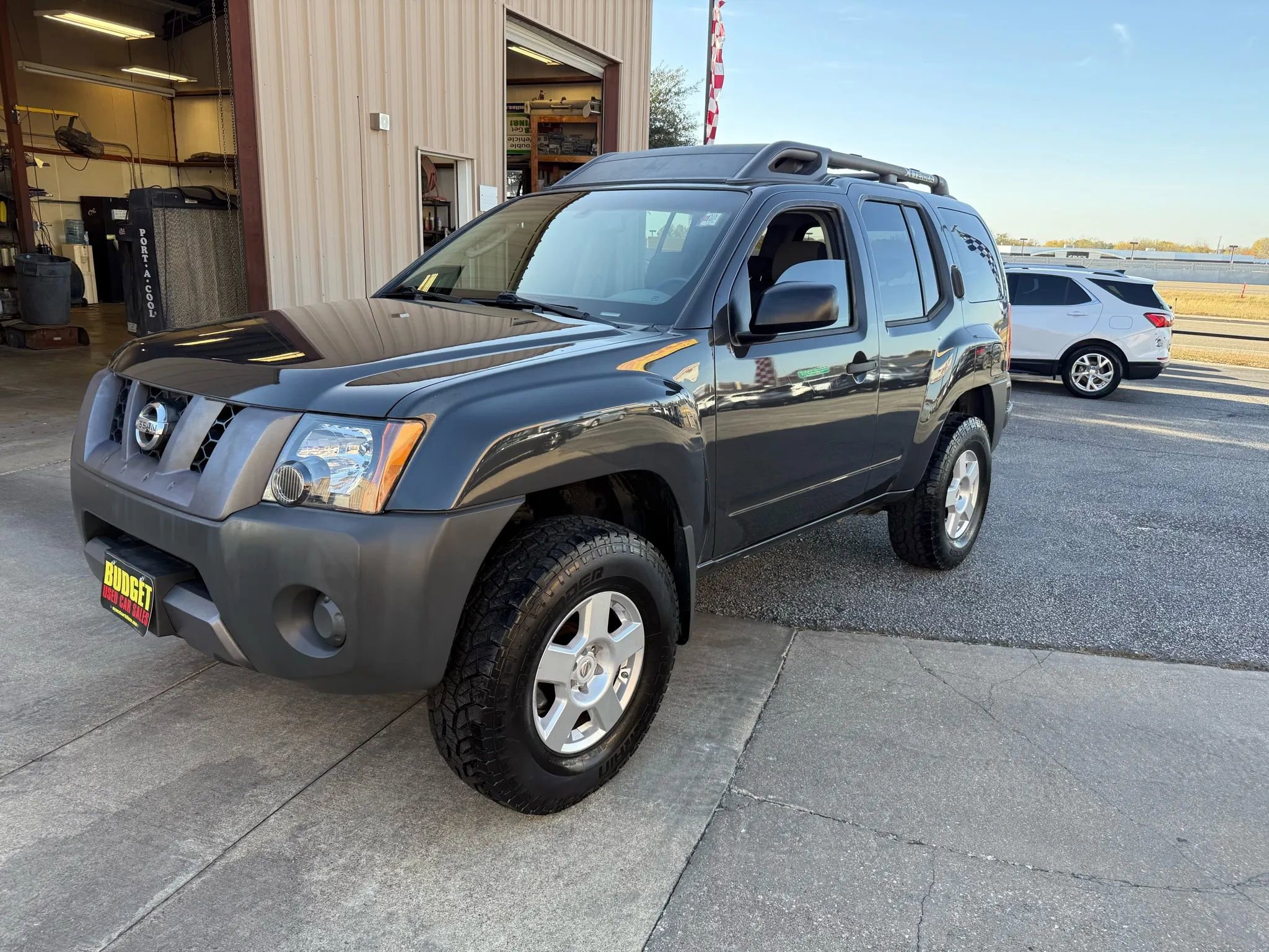 Used 2008 Nissan Xterra S w/ Tow Pkg image 1