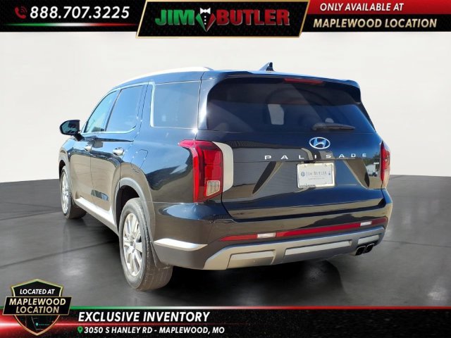 Used 2023 Hyundai Palisade SEL AWD/4WD image 2