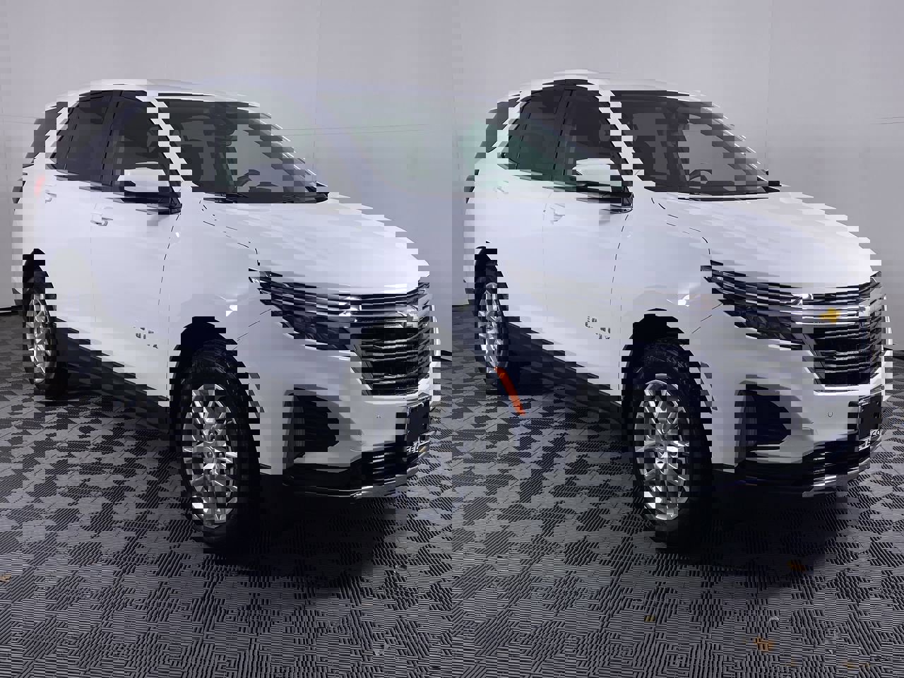 Certified 2024 Chevrolet Equinox LT FWD image 37