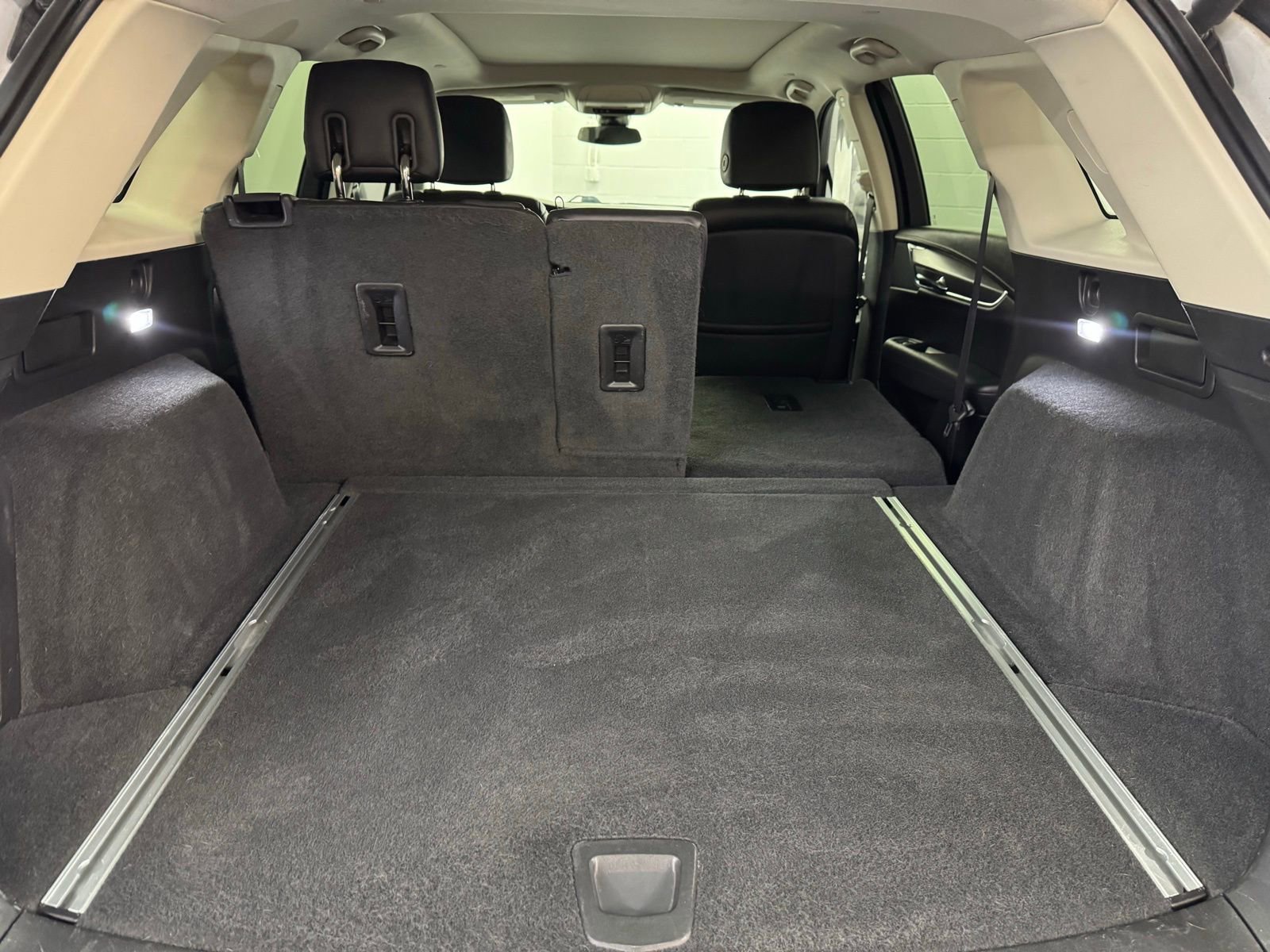 Used 2018 Cadillac XT5 Premium Luxury image 34