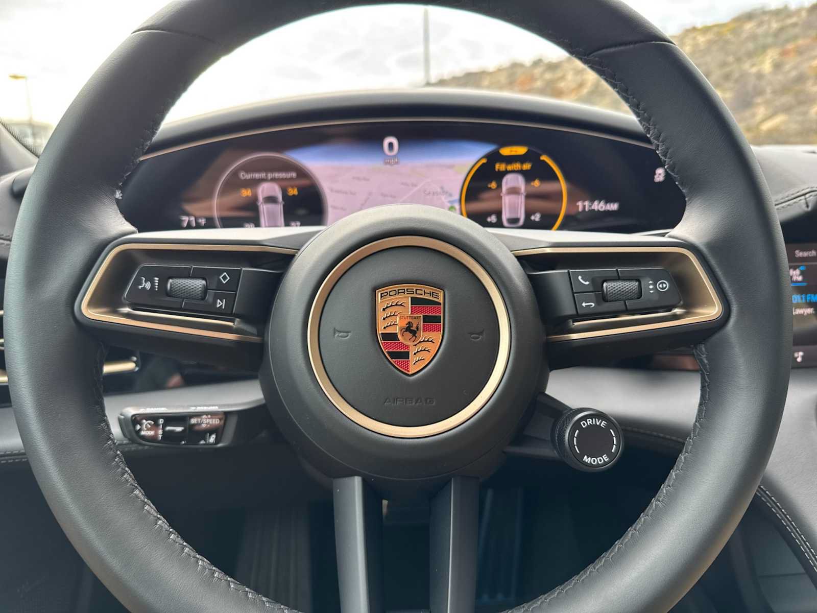 New 2025 Porsche Taycan 4 Cross Turismo AWD/4WD image 23