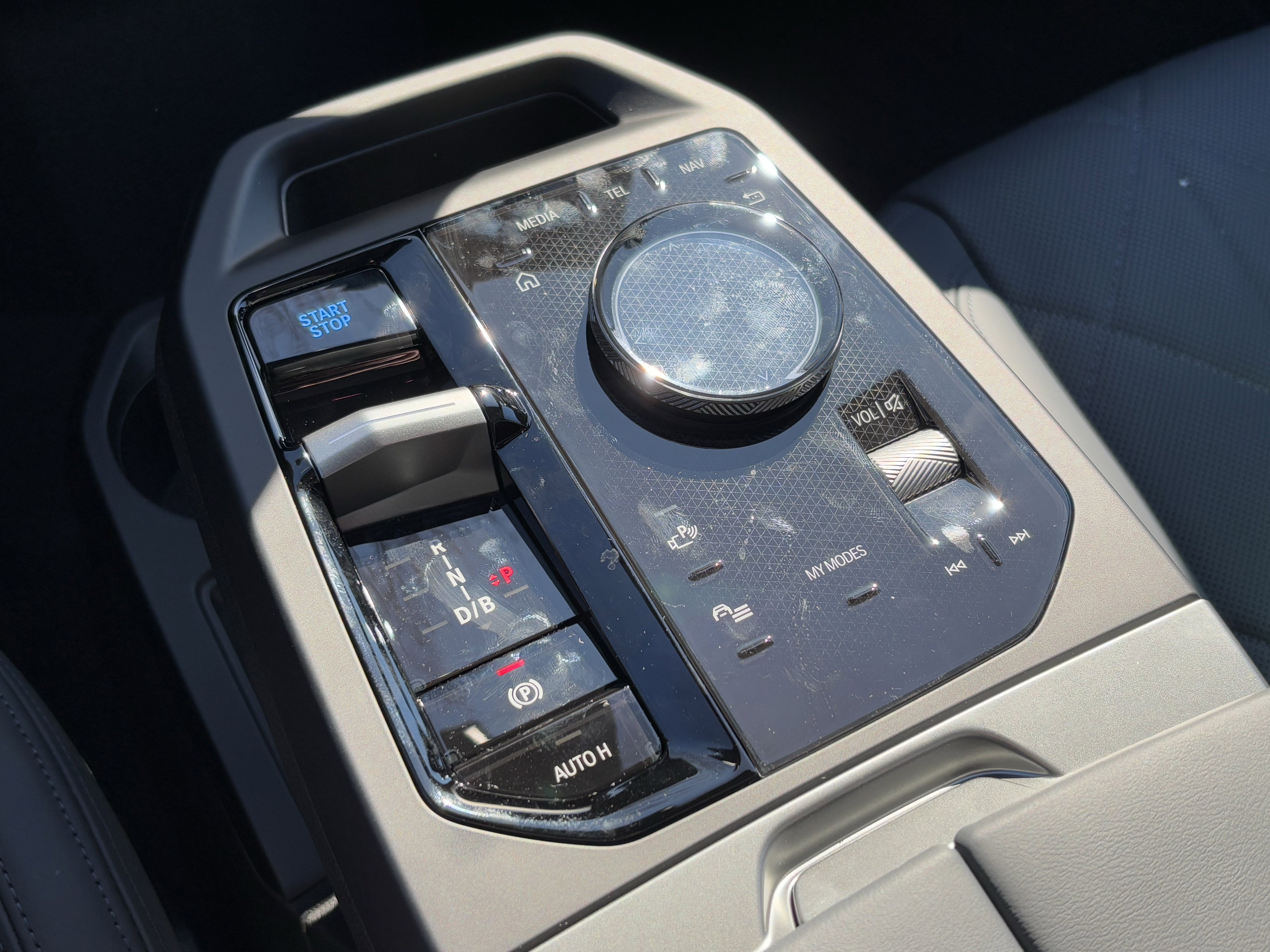 Used 2026 BMW iX xDrive45 image 29