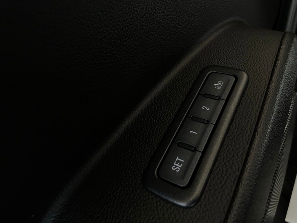 Used 2017 Chevrolet Tahoe LT w/ Luxury Package image 29