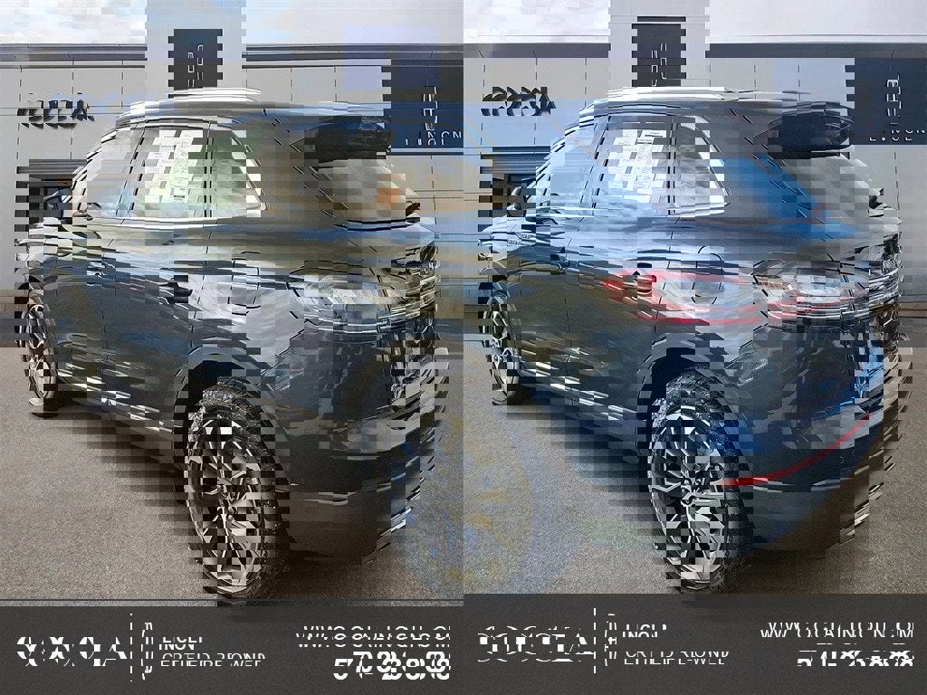 Certified 2022 Lincoln Nautilus Reserve image 6