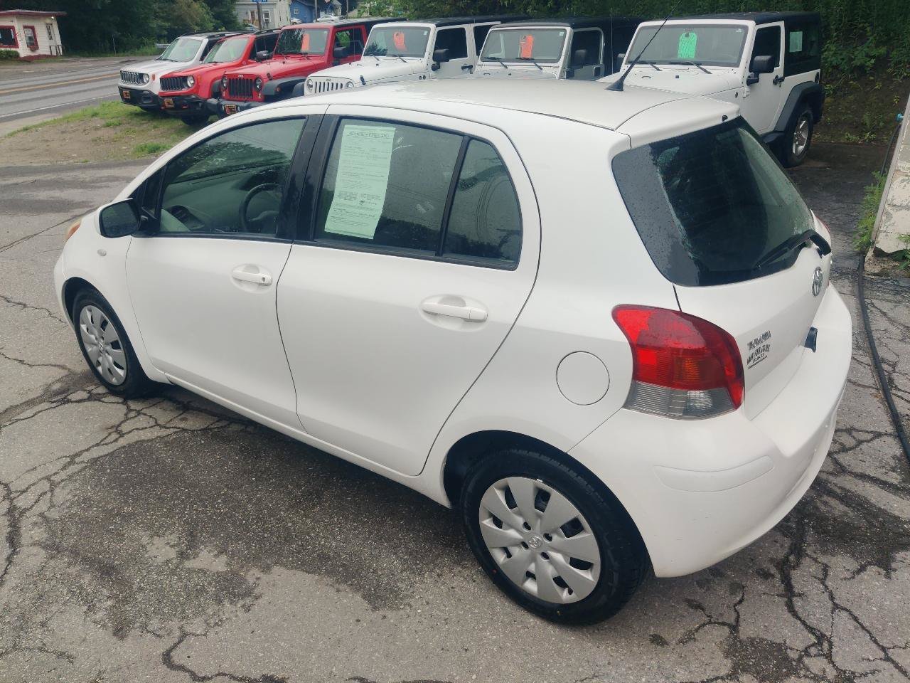 Used 2011 Toyota Yaris 4-Door Hatchback w/ PWR Pkg w/Steel Wheels FWD image 3