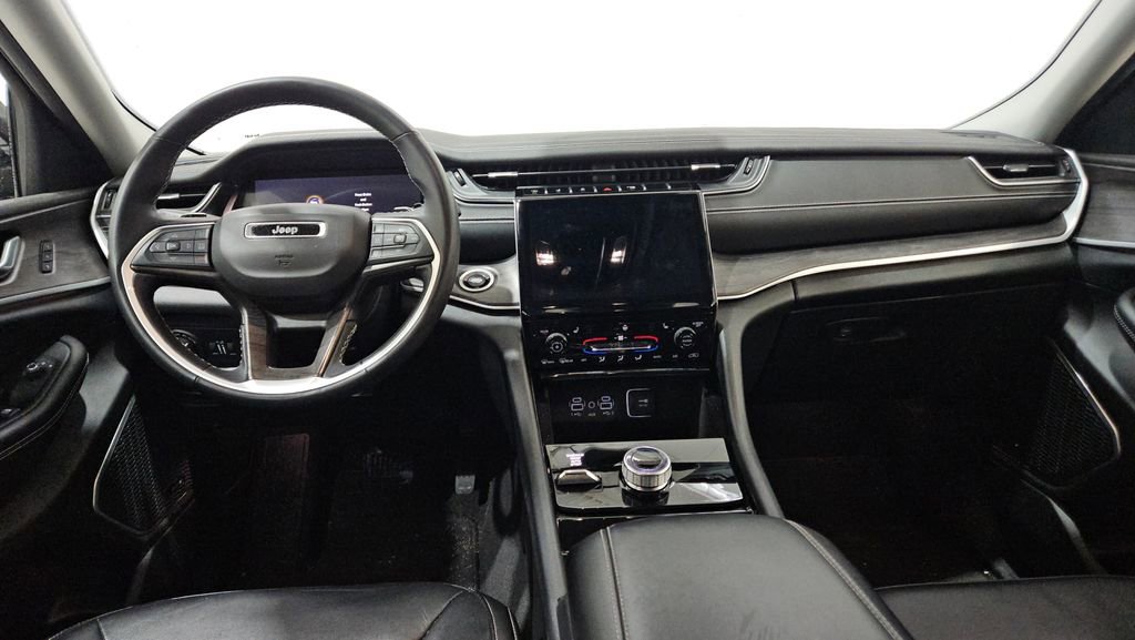 Used 2021 Jeep Grand Cherokee L Limited image 23