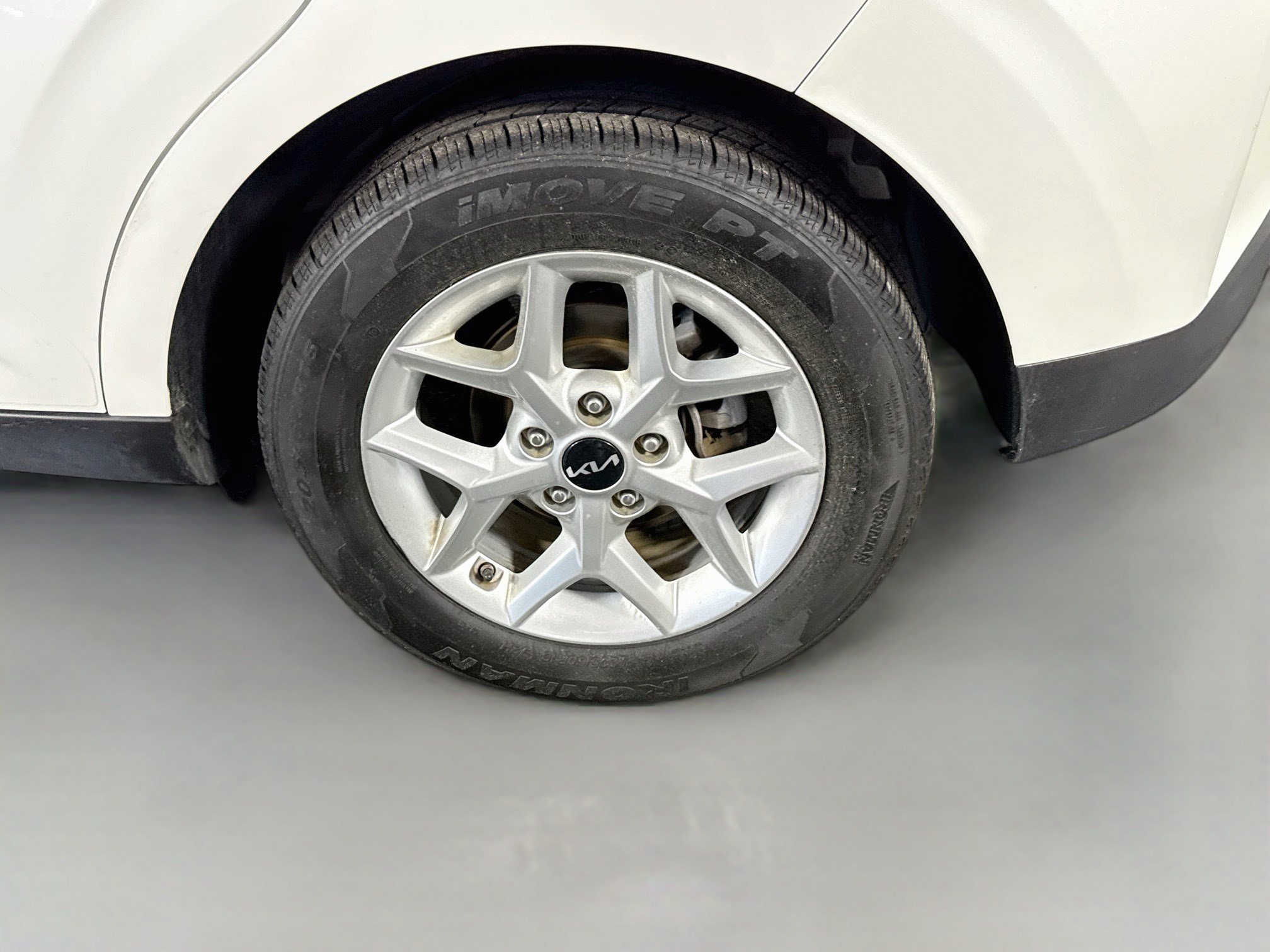 Used 2023 Kia Soul LX w/ LX Technology Package FWD image 36