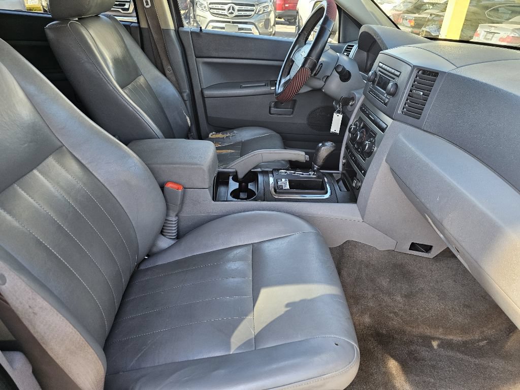 Used 2006 Jeep Grand Cherokee Laredo AWD/4WD image 29
