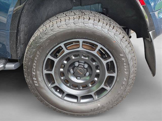 New 2026 Land Rover Defender 110 OCTA AWD/4WD image 9
