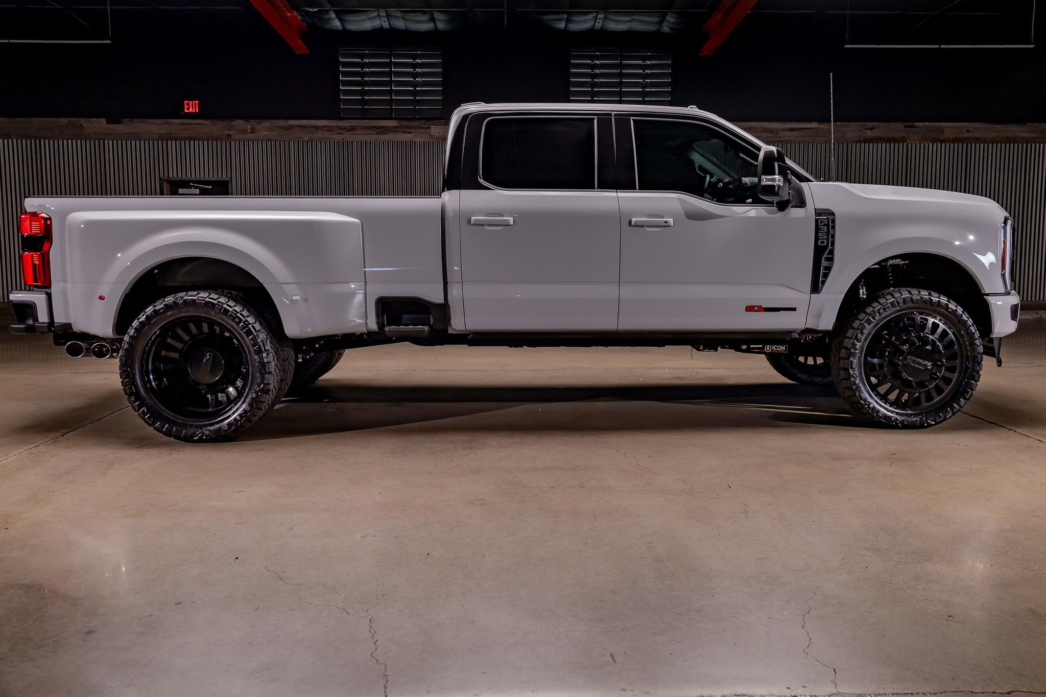 Used 2025 Ford F350 XL image 11