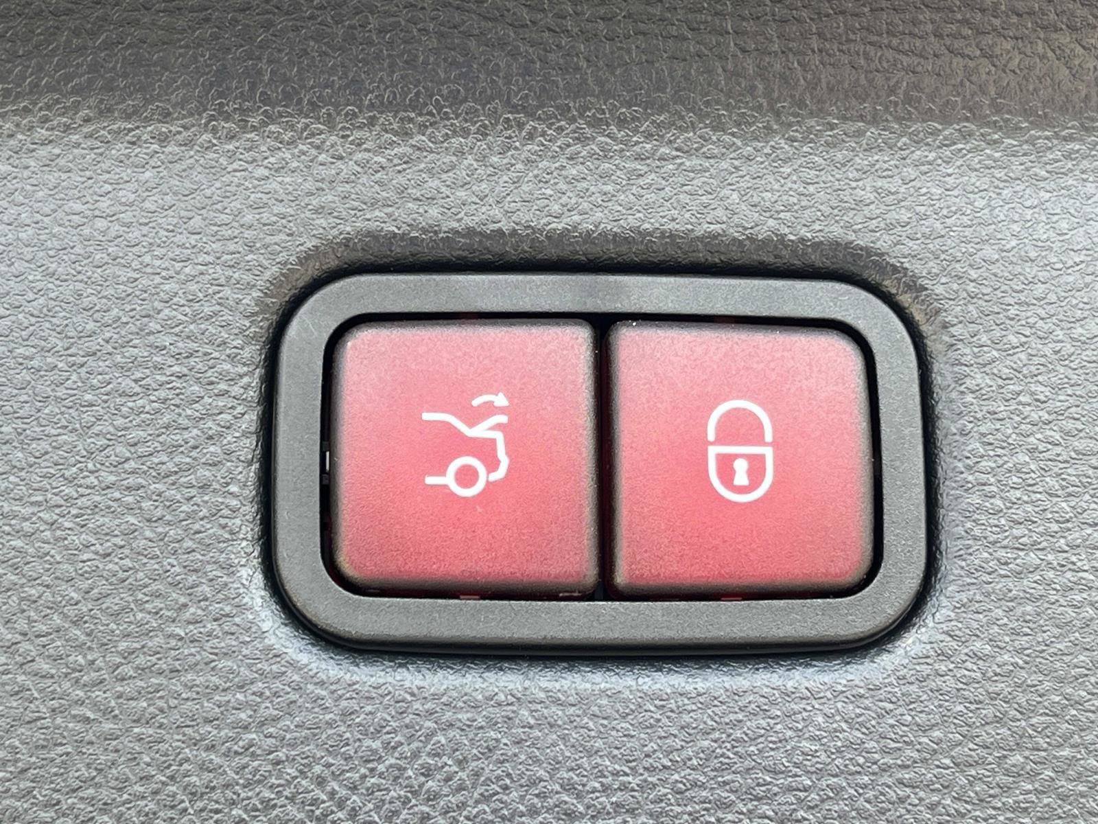 Certified 2023 Mercedes-Benz S 580 4MATIC Sedan image 12