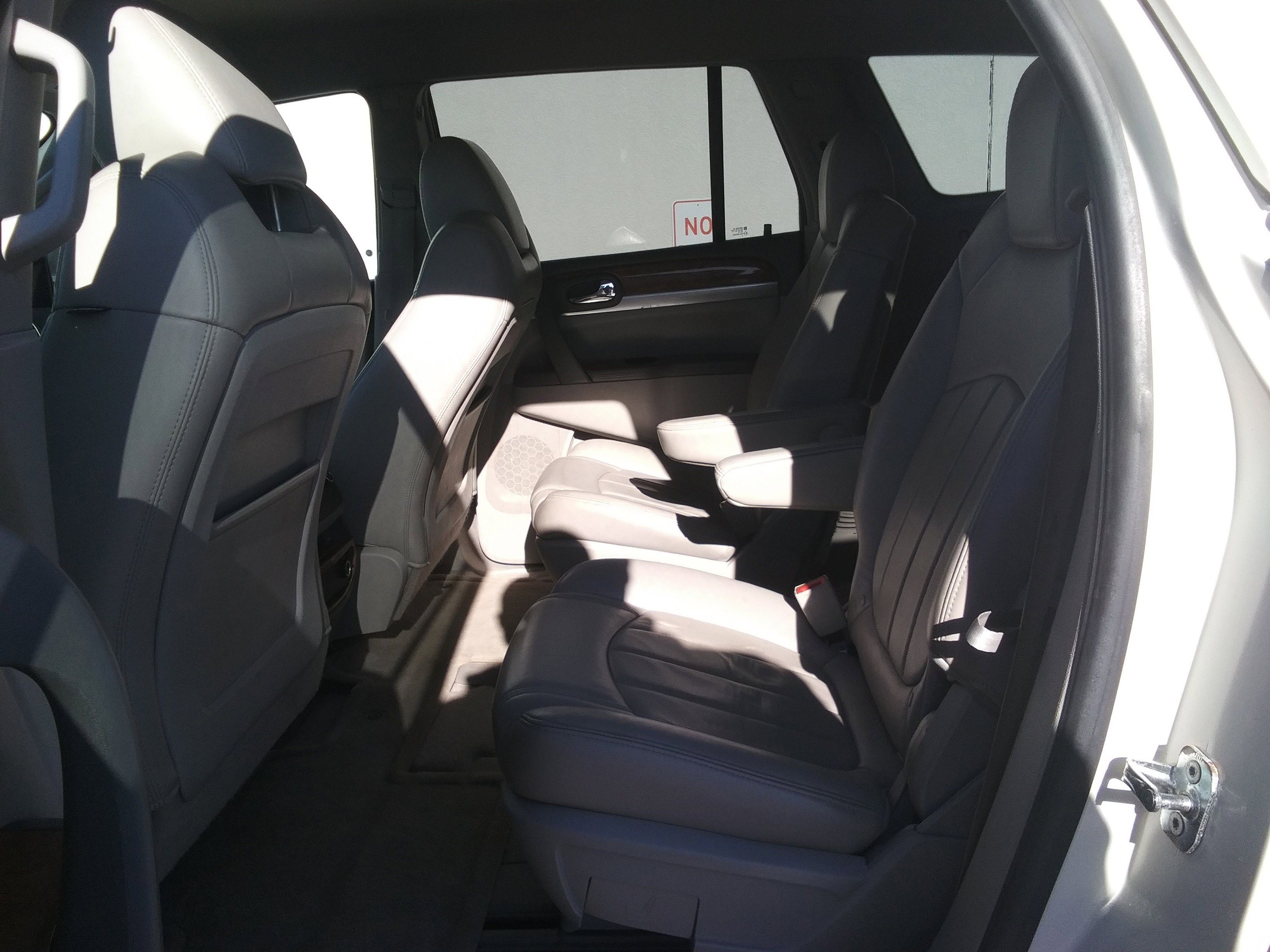 Used 2009 Buick Enclave CXL w/ Driver Confidence Package image 11