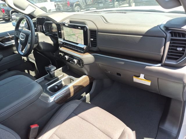 New 2026 GMC Sierra 1500 Elevation w/ LPO, Elevation Black Package AWD/4WD image 30