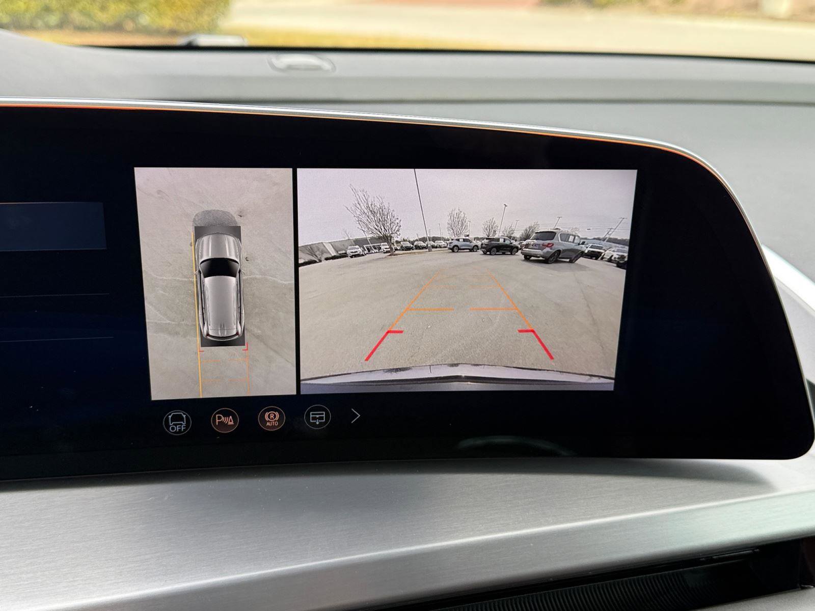 New 2026 Cadillac Vistiq Platinum image 24