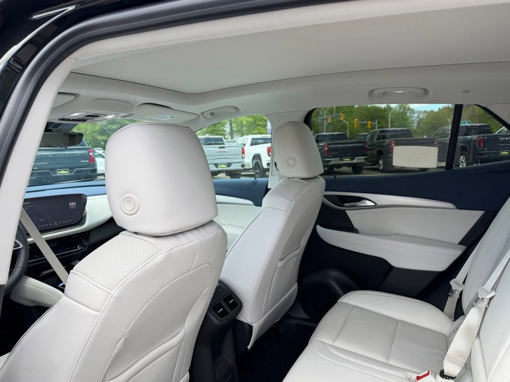 New 2026 Buick Envision Avenir AWD/4WD image 9