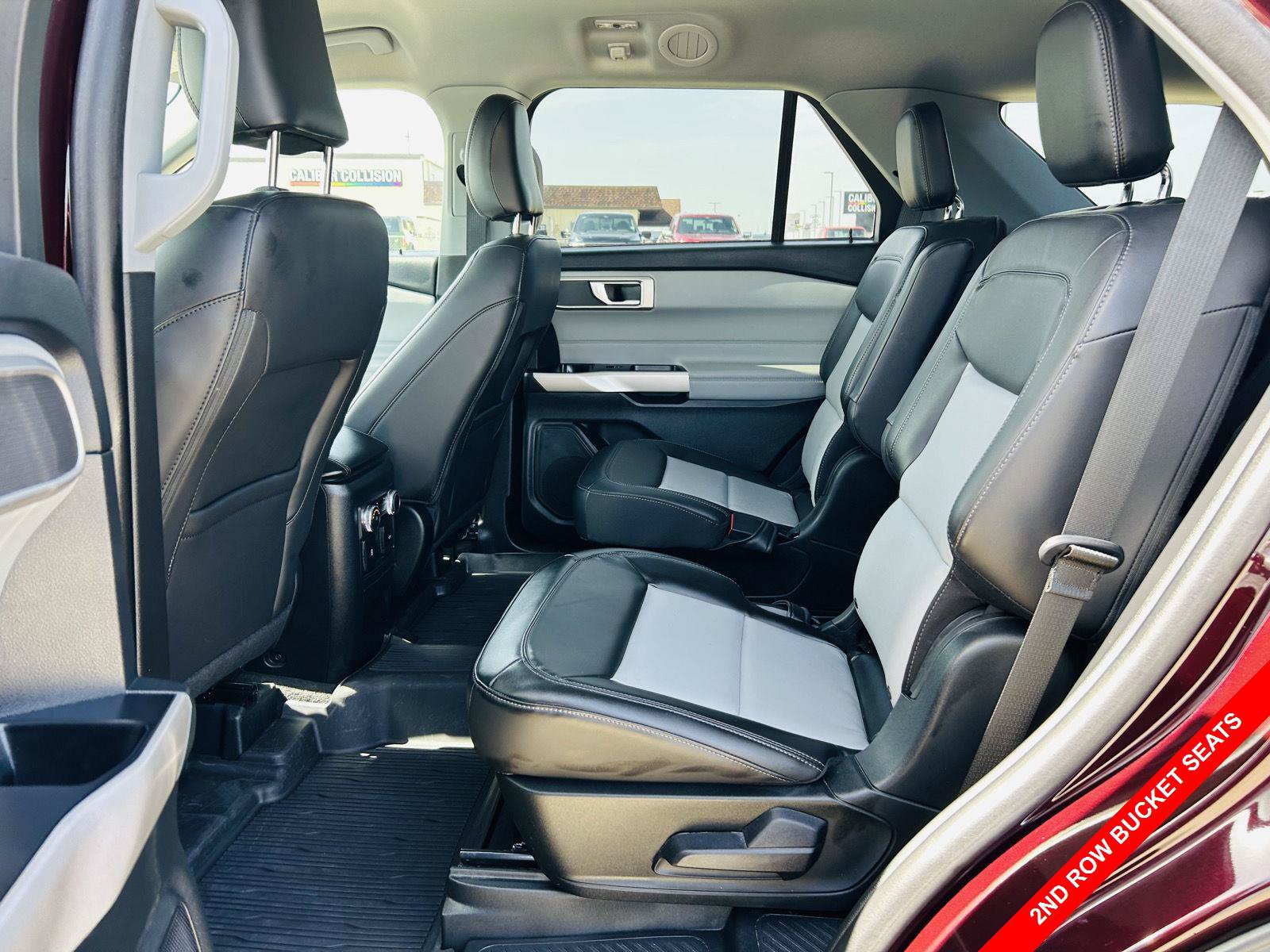 Used 2023 Ford Explorer XLT w/ Equipment Group 202A AWD/4WD image 29