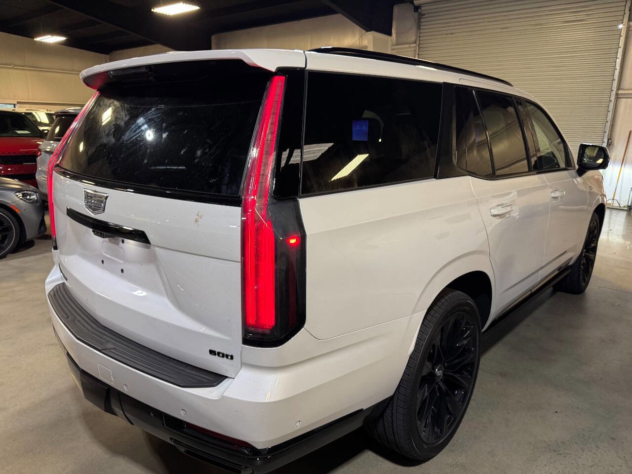 Used 2025 Cadillac Escalade Sport Platinum w/ LPO, ONYX Package image 2