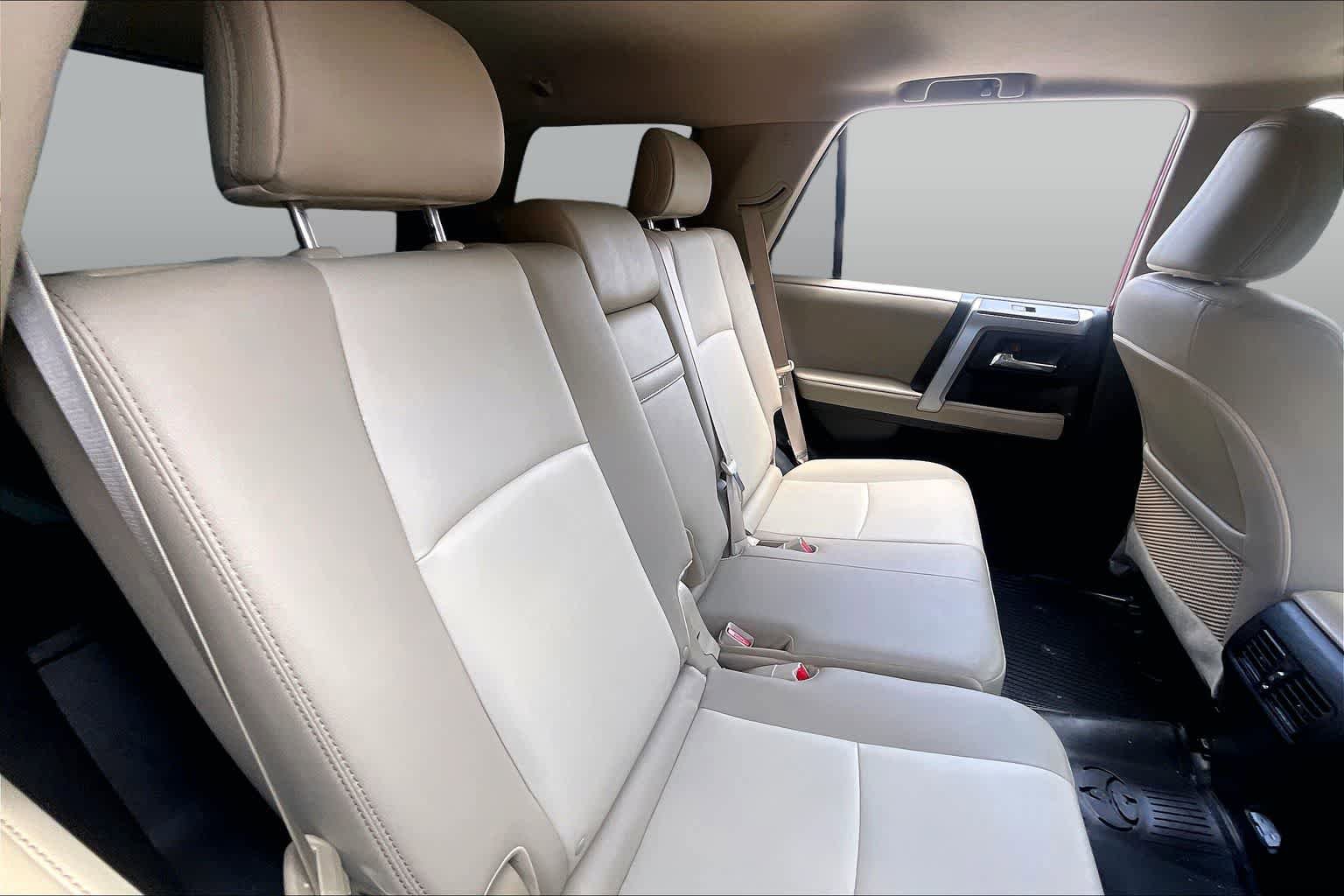 Used 2023 Toyota 4Runner SR5 Premium w/ Moonroof Package RWD image 20
