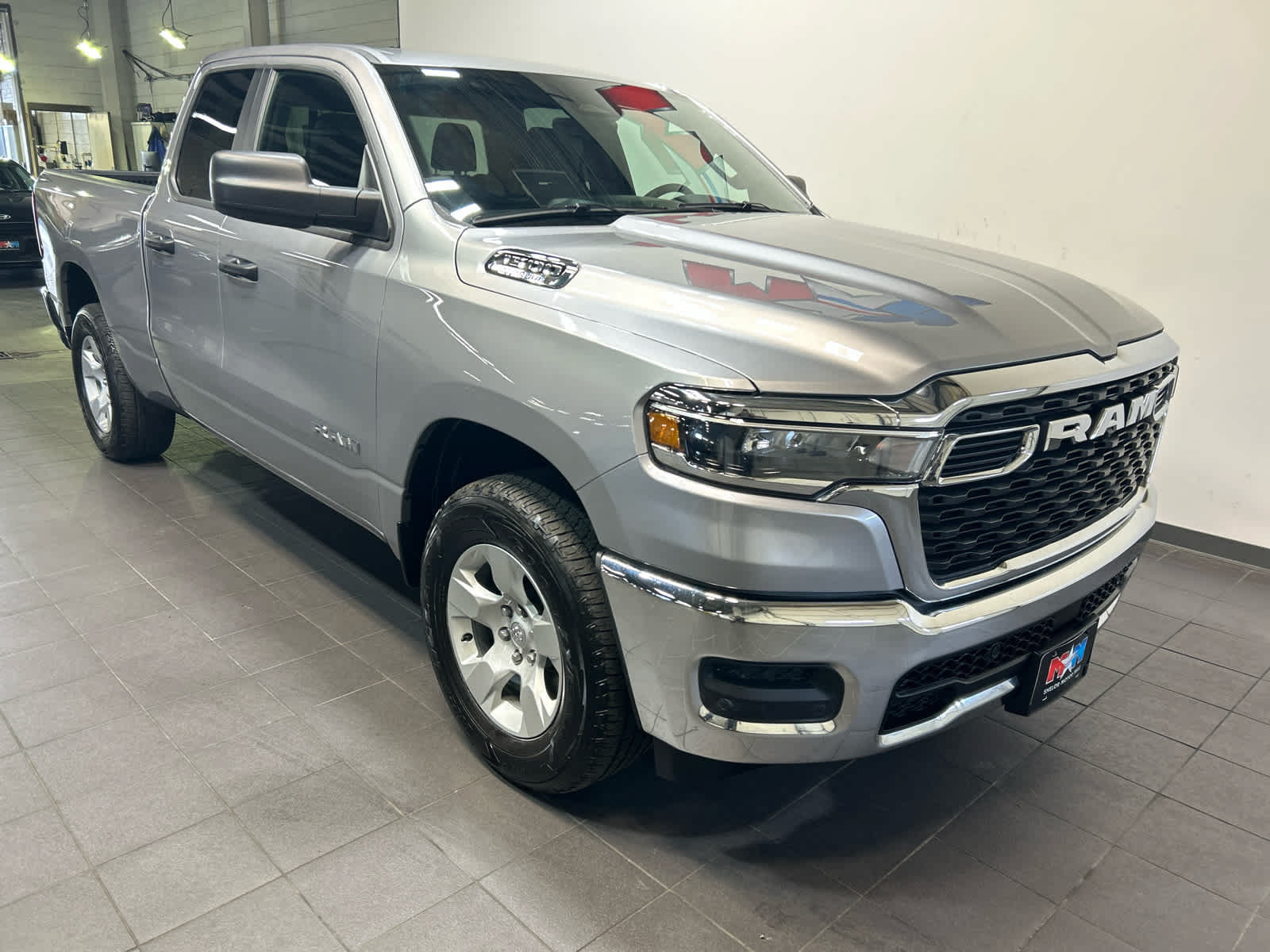 Used 2025 RAM 1500 Tradesman AWD/4WD image 3