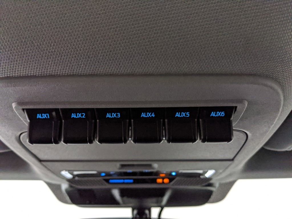 New 2025 Ford F350 Lariat w/ Lariat Ultimate Package image 3