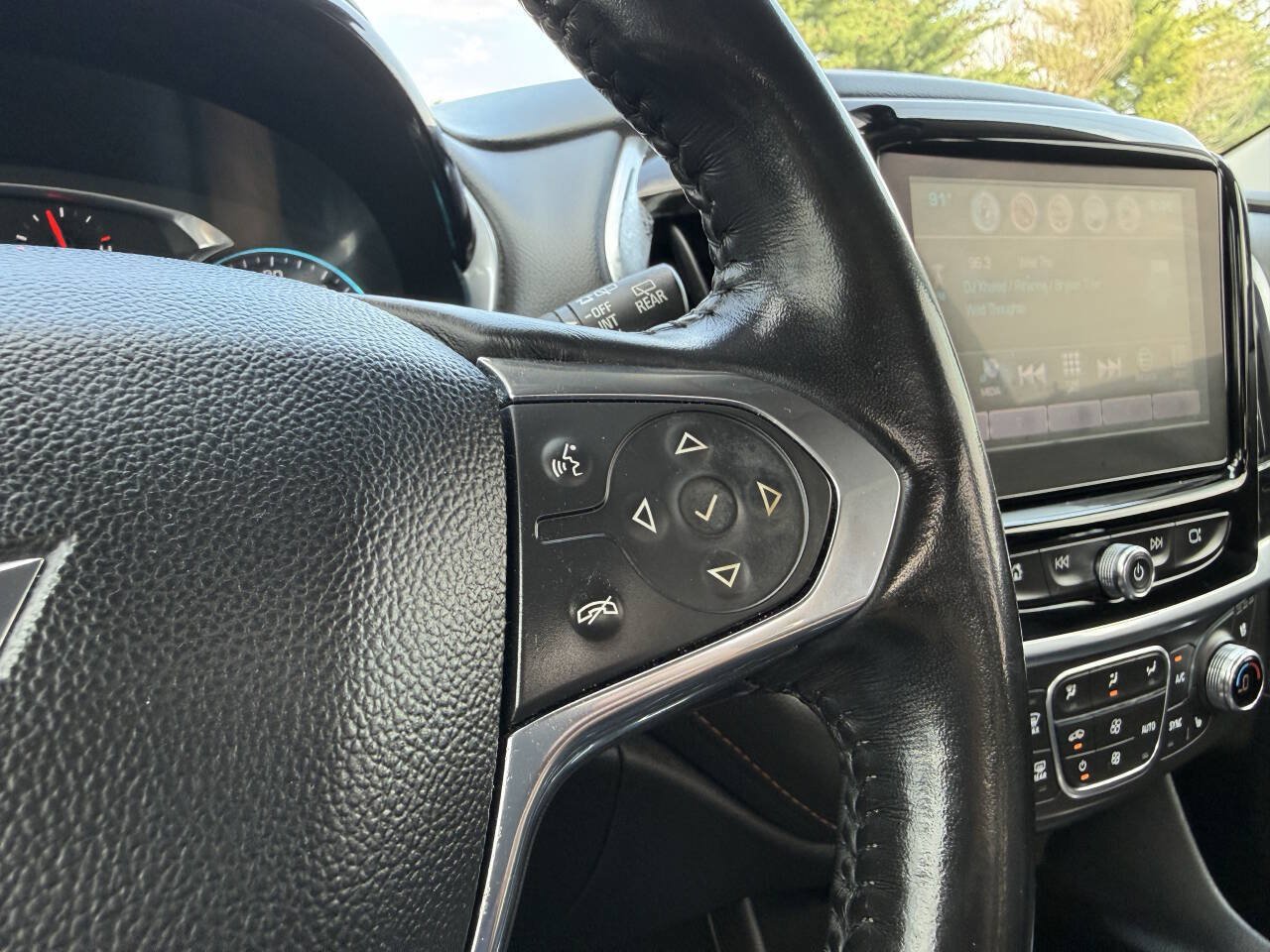 Used 2019 Chevrolet Traverse Premier w/ Redline Edition FWD image 25