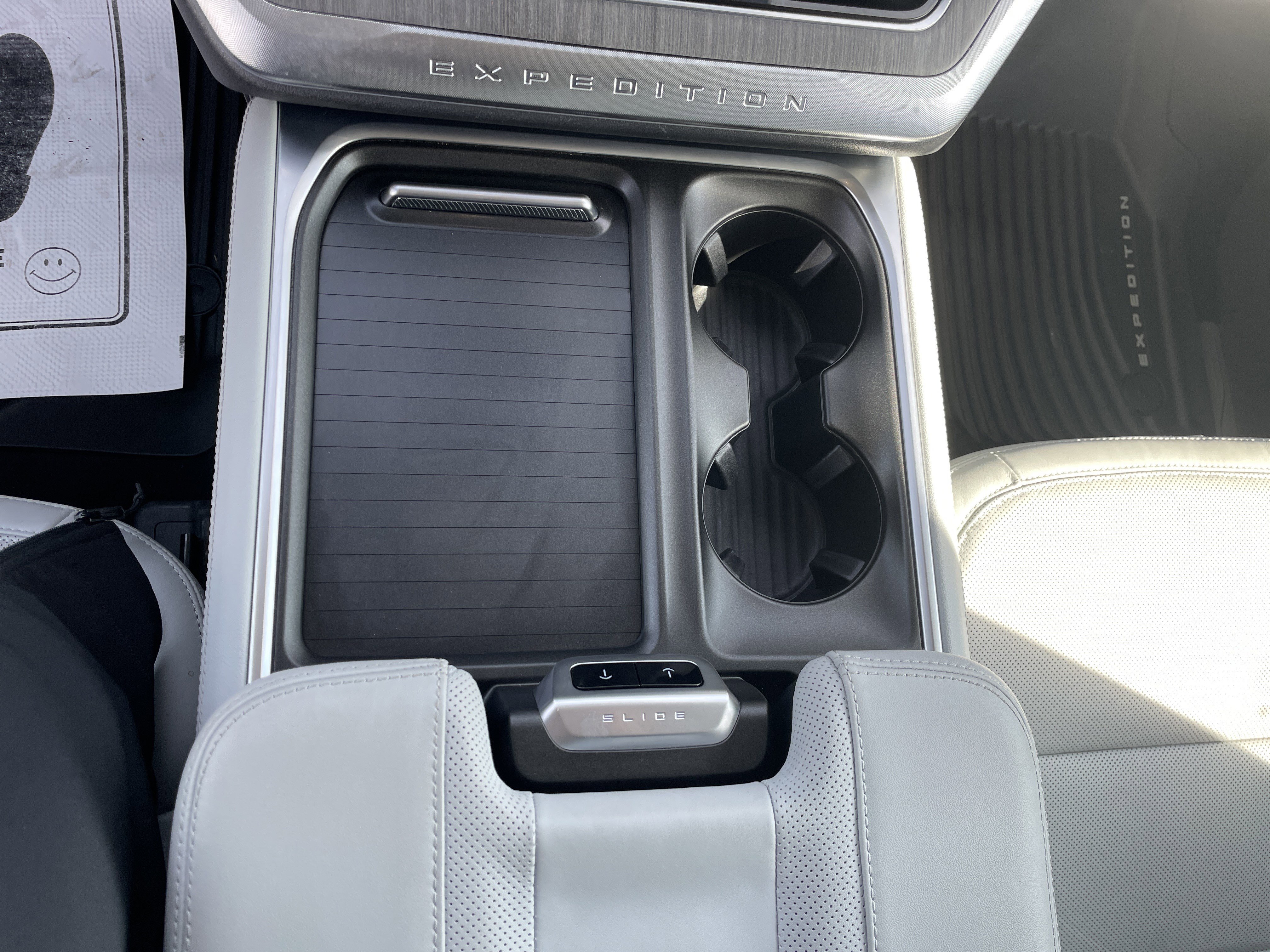 Used 2025 Ford Expedition Platinum w/ Platinum Ultimate Package image 14