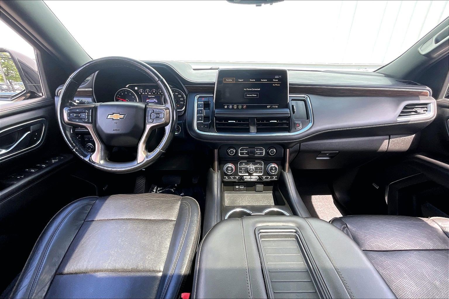 Used 2021 Chevrolet Suburban High Country w/ Premium Package AWD/4WD image 19