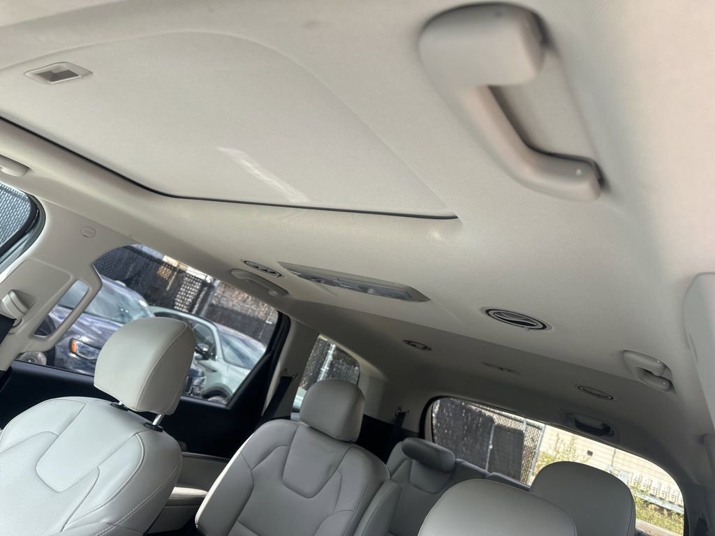 Used 2021 Kia Telluride S image 13