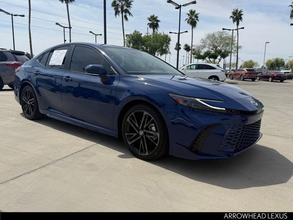 Used 2025 Toyota Camry XSE FWD image 9