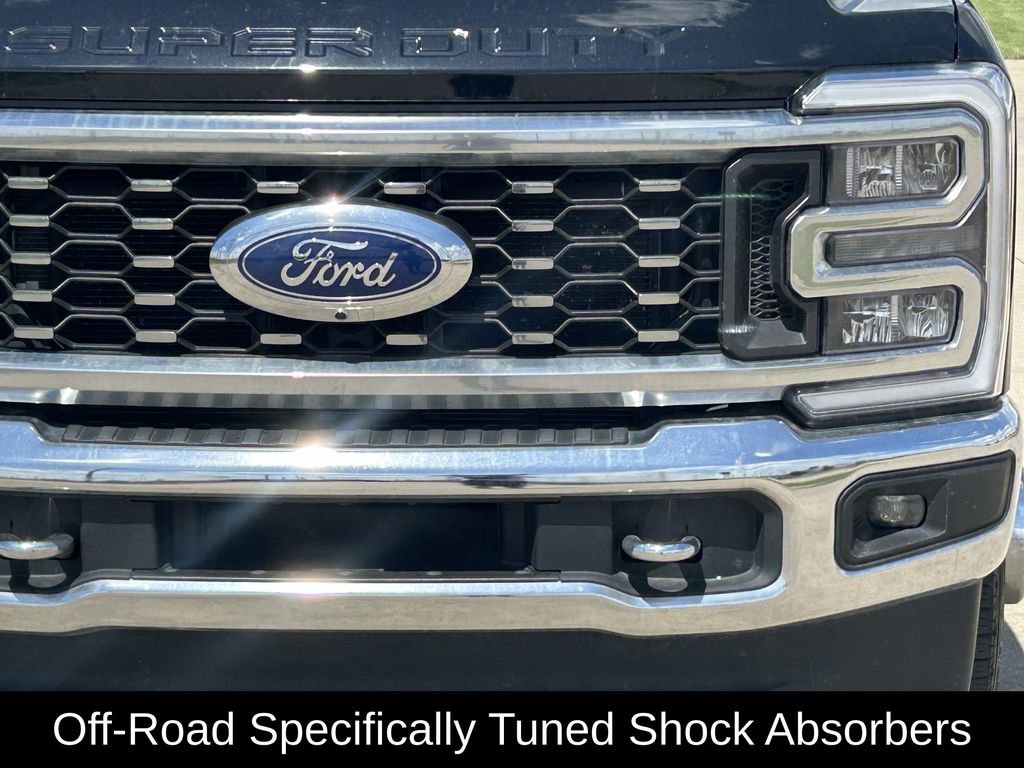 Used 2024 Ford F350 Lariat w/ Chrome Package image 4