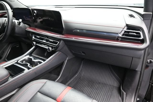 Used 2024 Chevrolet Traverse RS w/ LPO, Floor Liner Package AWD/4WD image 35