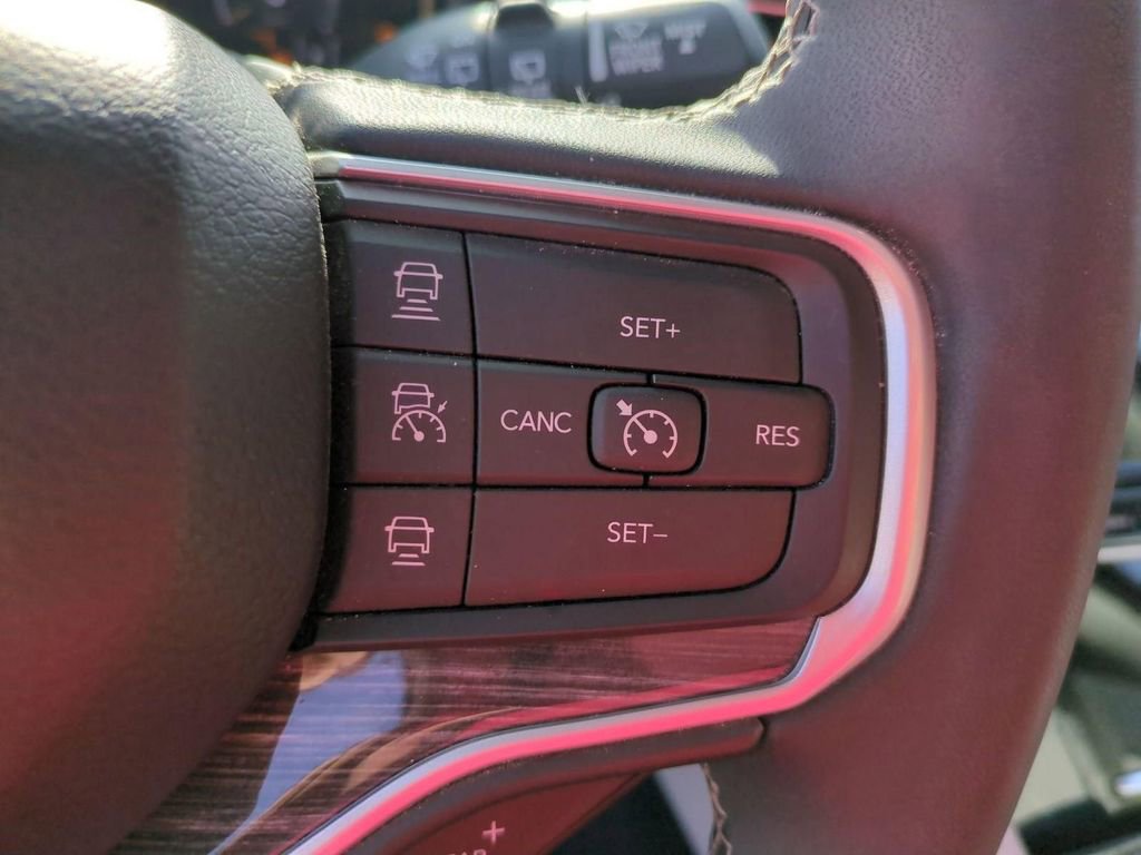 Used 2022 Jeep Wagoneer Series III w/ Premium Group I image 21