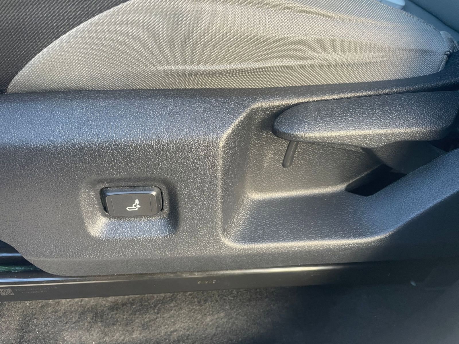 Used 2025 Toyota Tacoma TRD Off-Road image 23