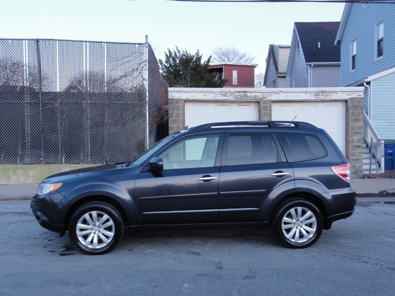 Used 2012 Subaru Forester 2.5X Premium w/ All-Weather Pkg image 6