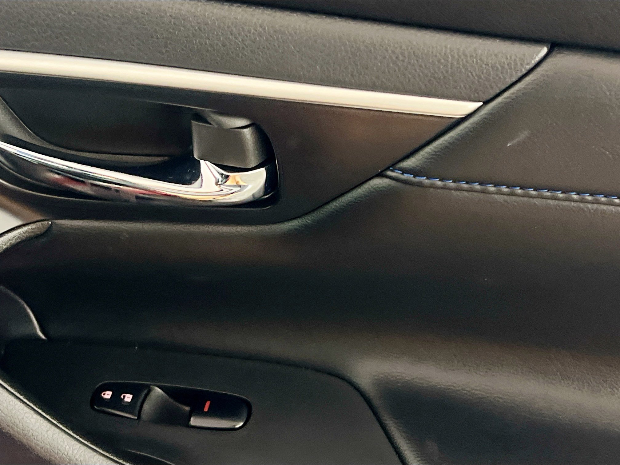 Used 2018 Nissan Altima 2.5 SR FWD image 31