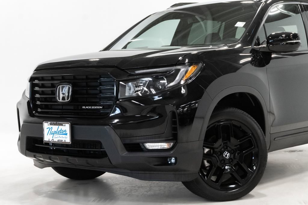 Used 2025 Honda Passport Black Edition image 2