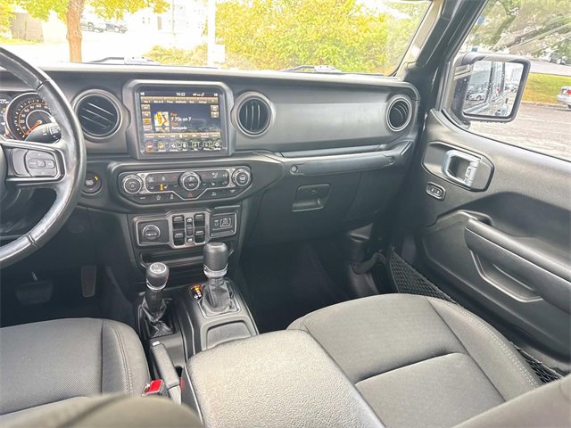 Used 2022 Jeep Gladiator Sport image 18