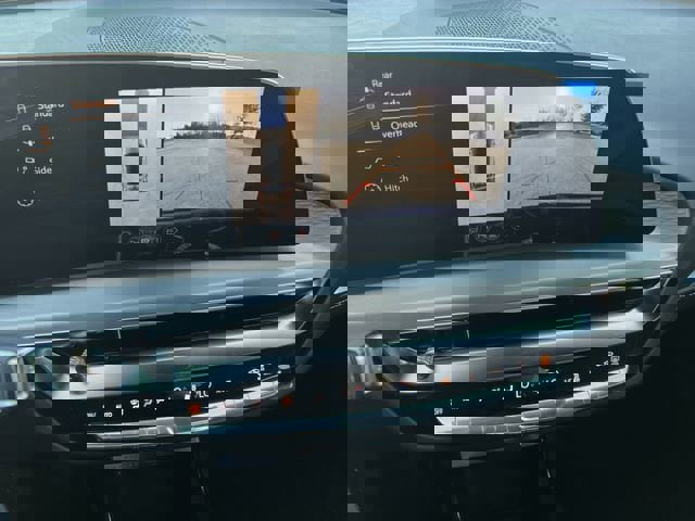 New 2026 Cadillac Lyriq Sport image 16