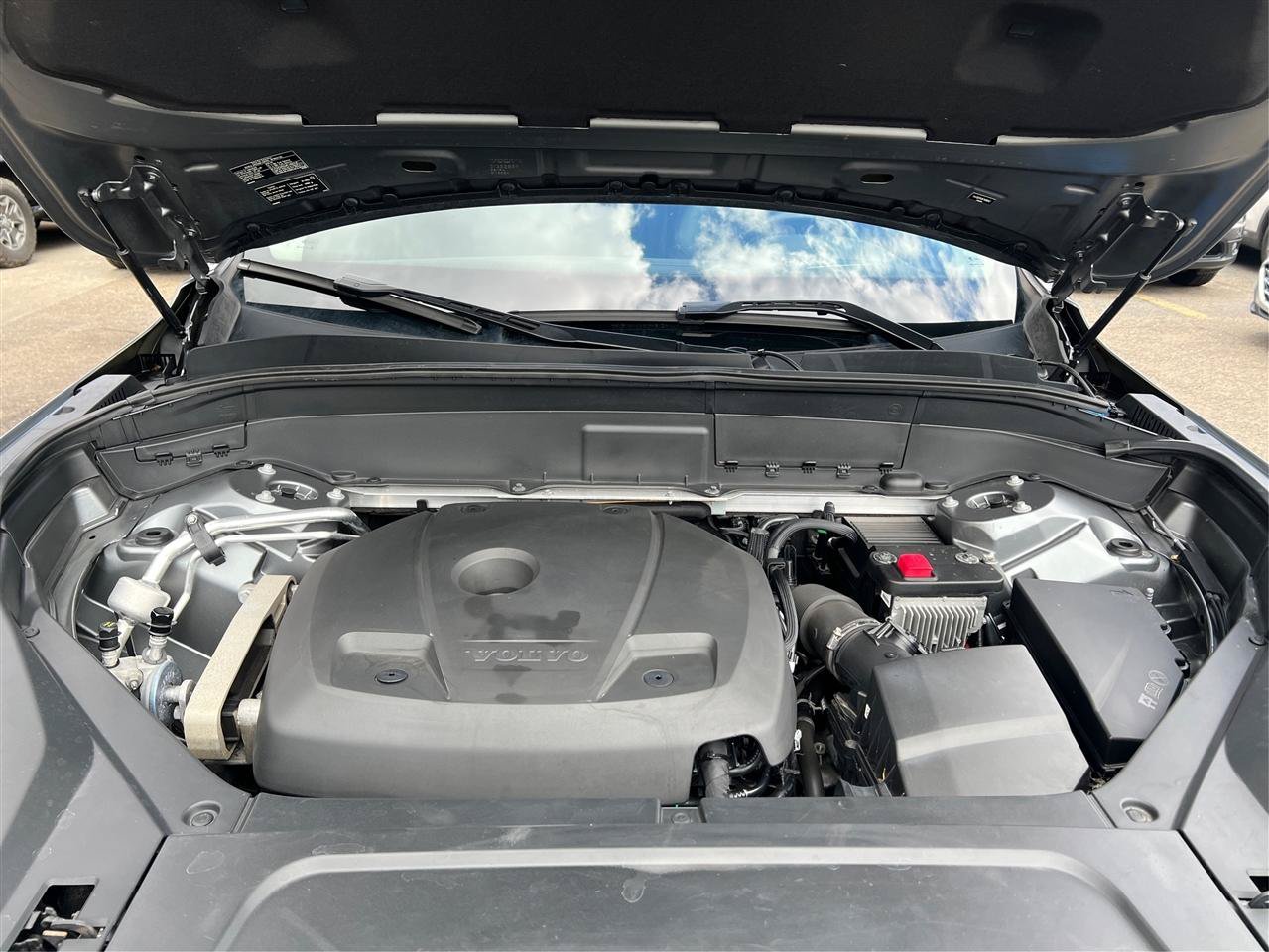 Used 2019 Volvo XC90 T5 Momentum AWD/4WD image 16